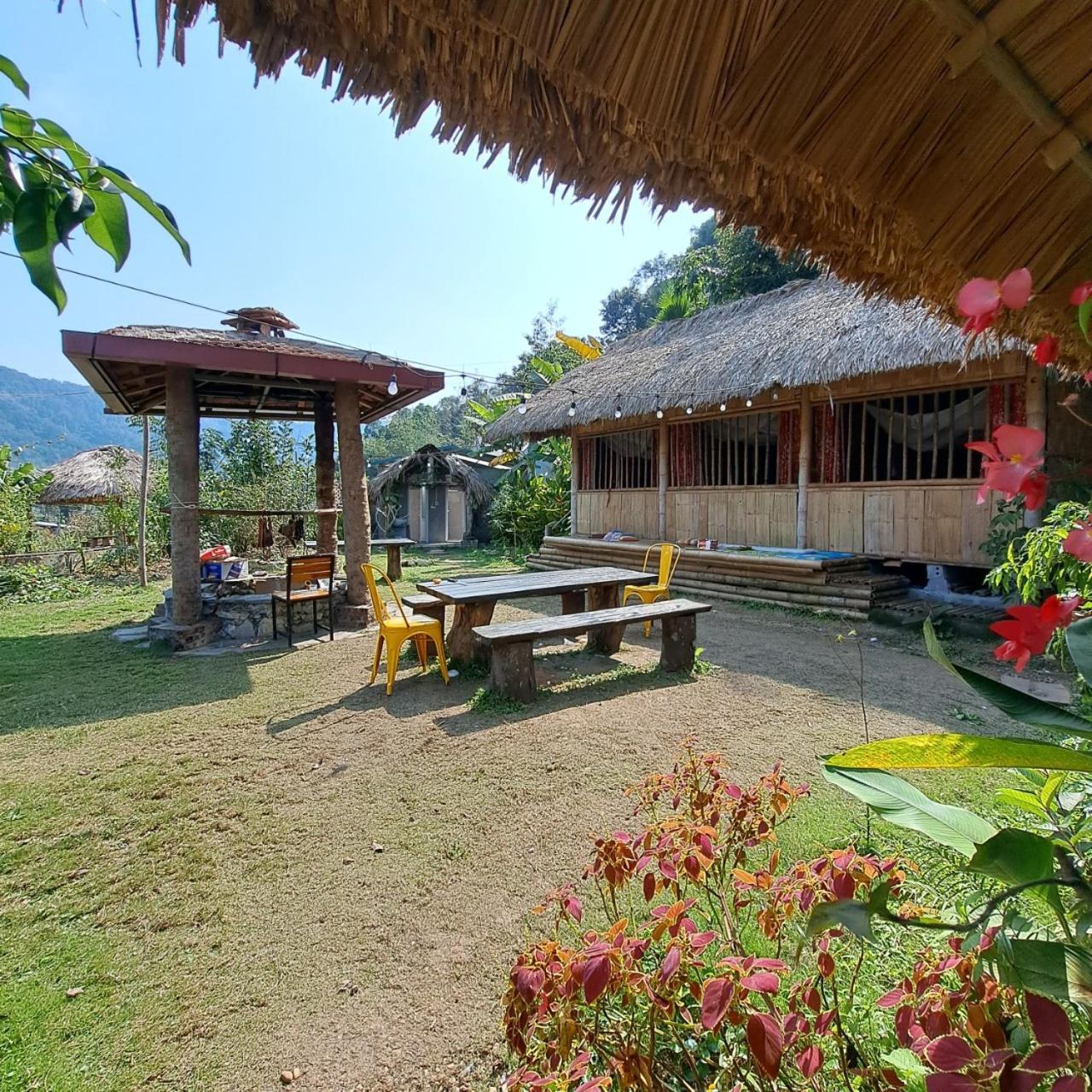 Homestay Field - Bungalow, Ha Giang Loop Tour, Motorbikes Rental Exterior foto