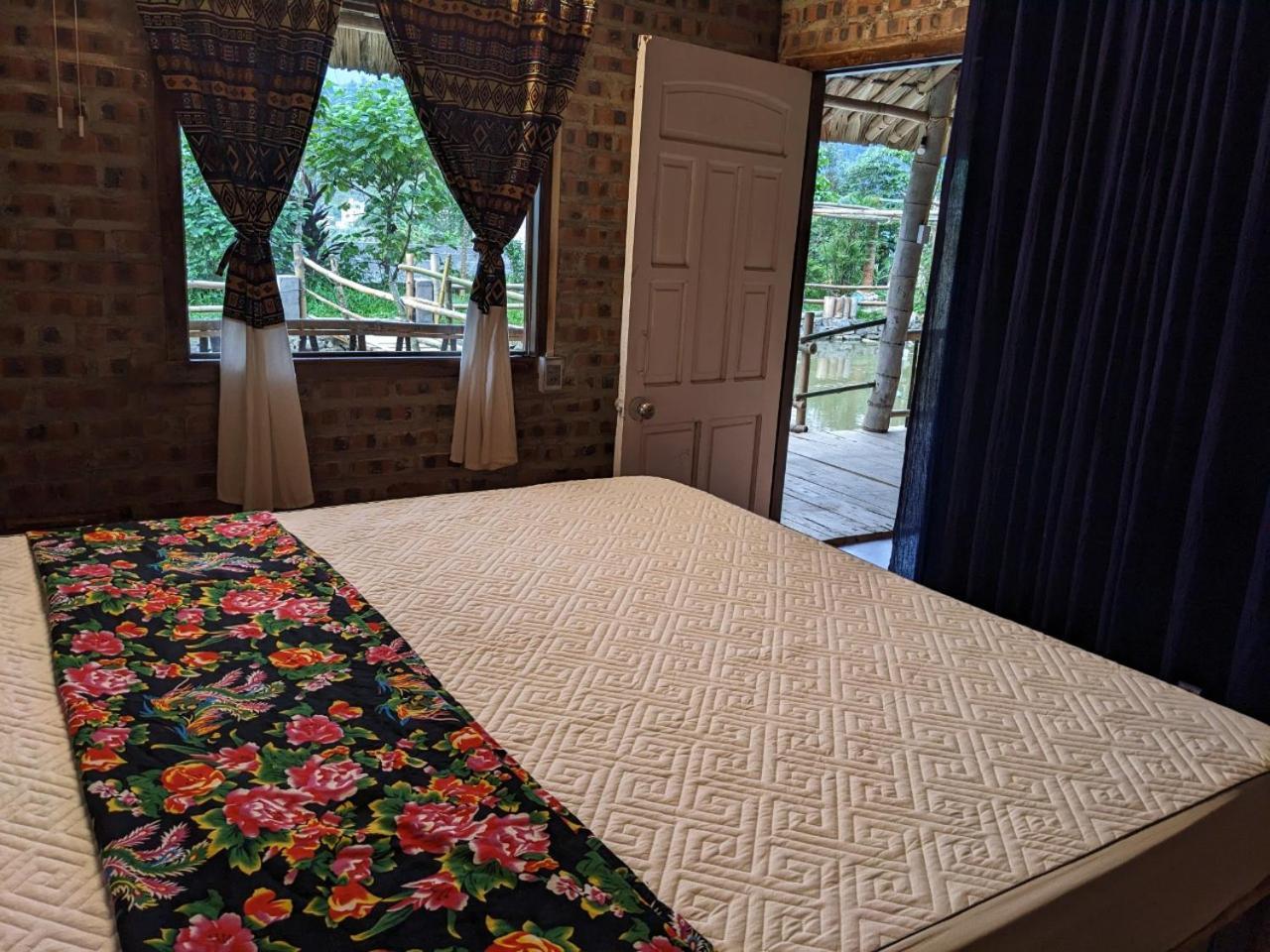 Homestay Field - Bungalow, Ha Giang Loop Tour, Motorbikes Rental Exterior foto